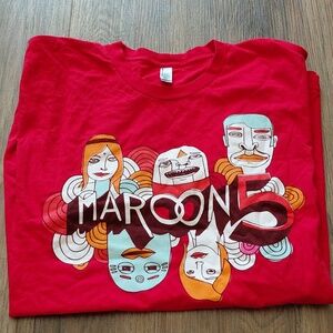 Men's Size XL ~ Red, Maroon 5 Graphic Tee